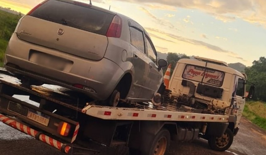 PRE localiza carro furtado no Rio Grande do Sul abandonado na PRC-280 em Renascença