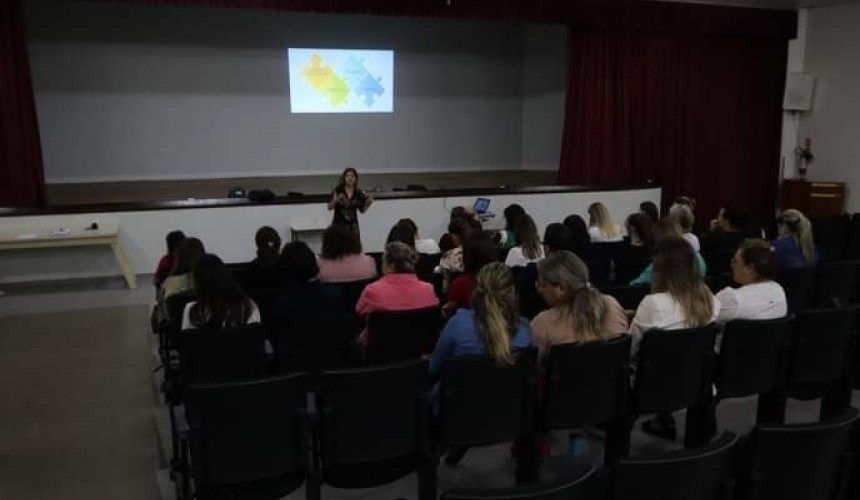 Secretaria de Educação de Capitão promove capacitação para educadores da rede municipal de ensino