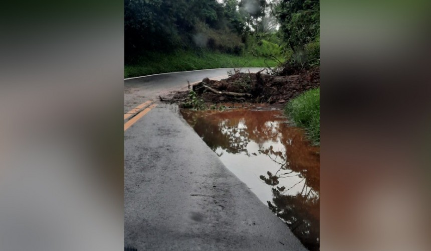 PR 180 na região de Boa Vista da Aparecida está parcialmente interditada