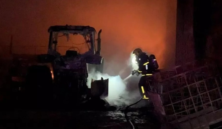 Incêndio criminoso destrói casa e barracão em propriedade rural de Cafelândia