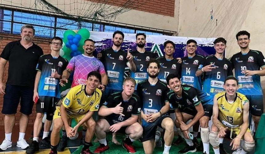 Voleibol masculino de Capitão é campeão do Torneio Três Fronteiras que aconteceu no Paraguai