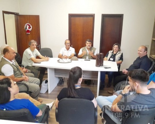 Reunião para discutir estratégias de combate a dengue é realizada em Capitão