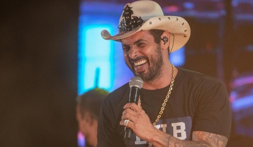 Cantor sertanejo João Carreiro morre aos 41 anos após cirurgia no coração