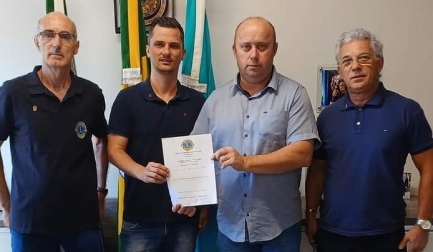 Lions Clube de Capitão realiza entrega de oficio para administração municipal