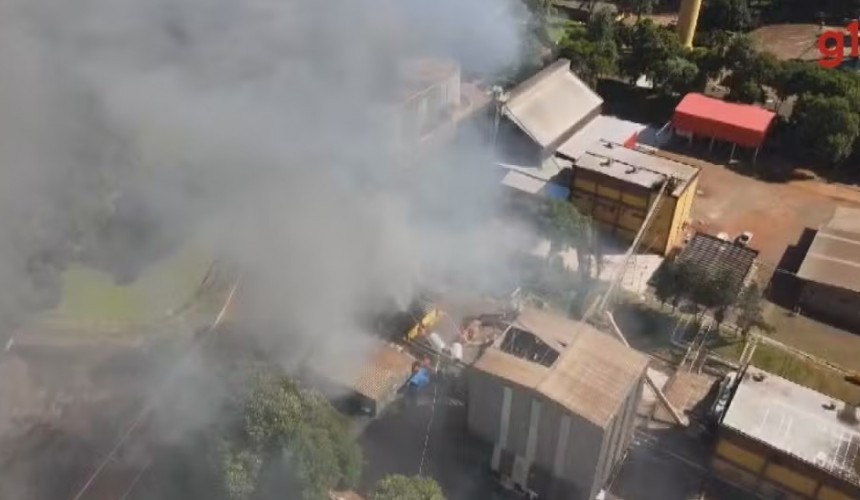 Incêndio atinge indústria de óleo em Cascavel