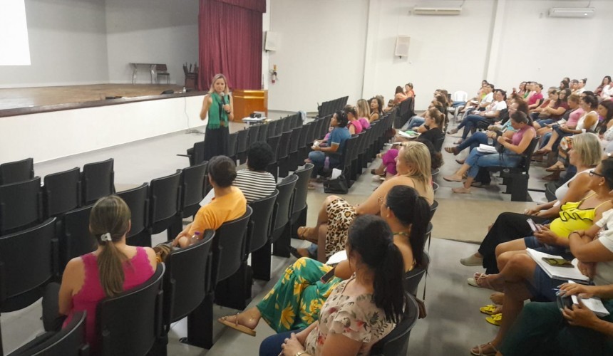 Capacitações para Professores da Rede Municipal de Ensino de Capitão é finalizada com palestra sobre como desenvolver aprendizado através da matemática