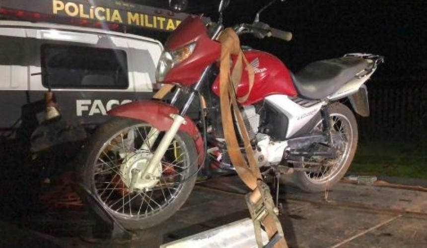 Motocicleta furtada em Capitão Leônidas Marques foi recuperada pela Polícia Militar em Santa Tereza do Oeste