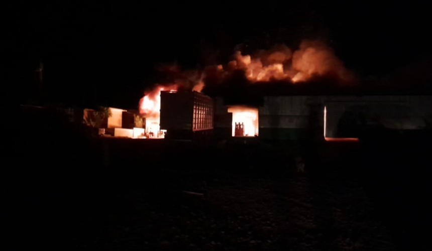 Corpo de Bombeiros de Capitão é acionado para ocorrência de incêndio em empresa na Linha Santo Antônio