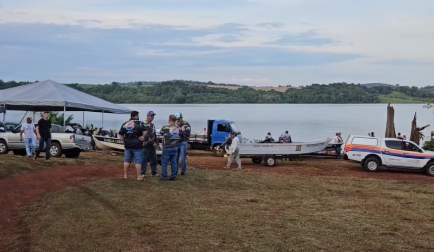 2ª limpeza do lago do baixo Iguaçu tem sucesso em Capitão