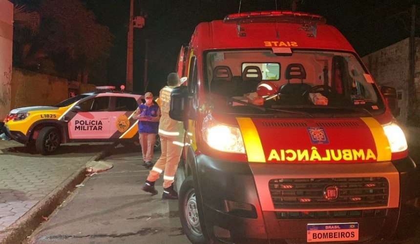 Adolescentes se agridem durante partida de futebol em Colégio em Cascavel