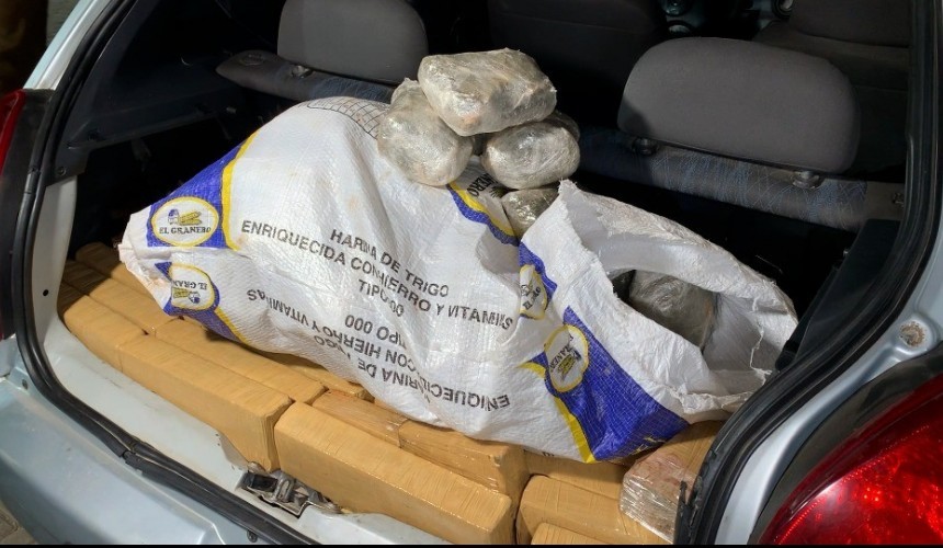 Carro carregado com 127 quilos de maconha é apreendido pela PRF em Céu Azul