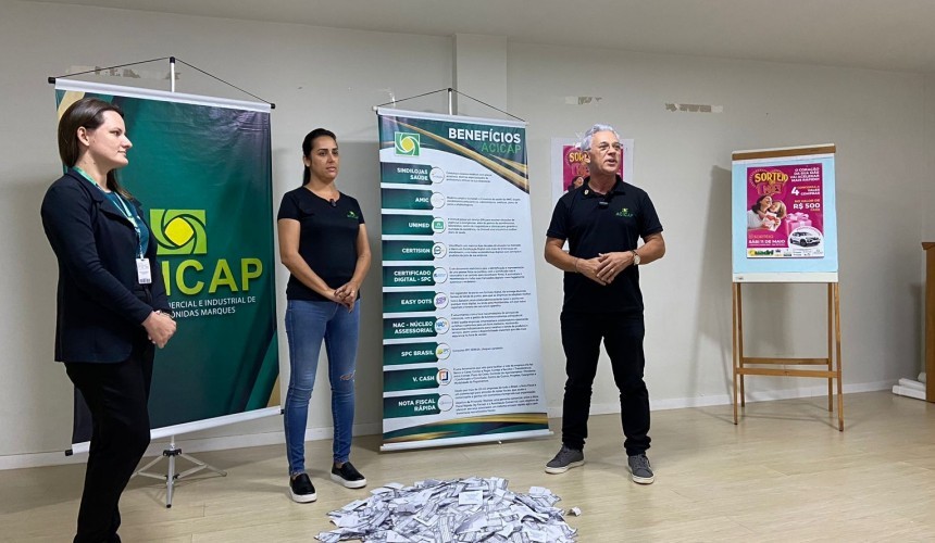 Associação Comercial de Capitão realiza sorteio de Show de Prêmios 2024 em alusão ao Dia das Mães