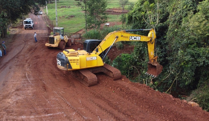 Secretaria de Obras Realiza melhorias em estradas do interior de Capitão