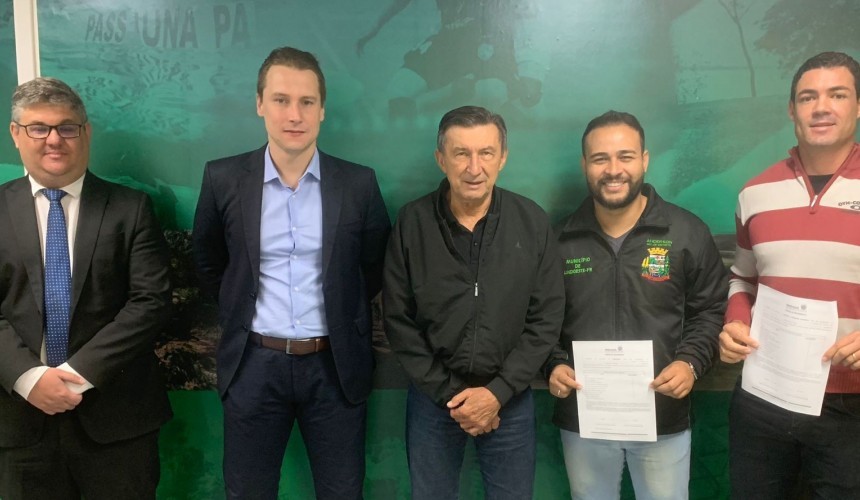 Capitão recebe kits esportivos do Estado