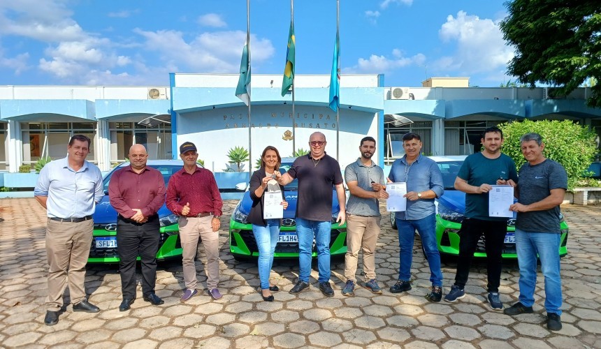 Secretaria de Saúde de Capitão recebe três veículos 0km para a frota do municipio