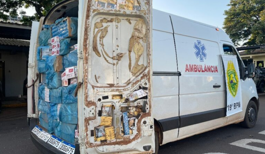 Furgão “disfarçado” de ambulância é apreendido com carregamento de cigarros contrabandeados em Toledo