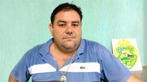 Dono de boate é detido com dinheiro e arma em Capitão