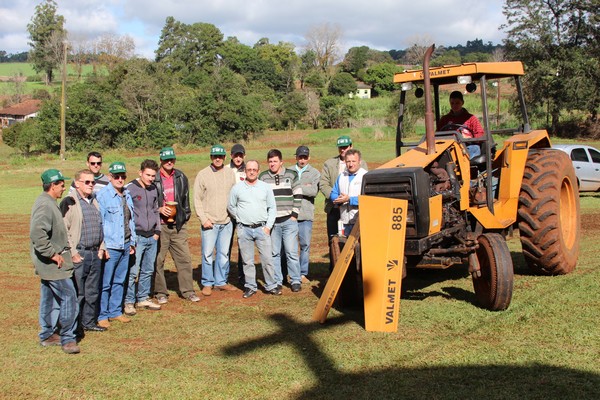 Curso de Tratorista é realizado em Nova Prata do Iguaçu